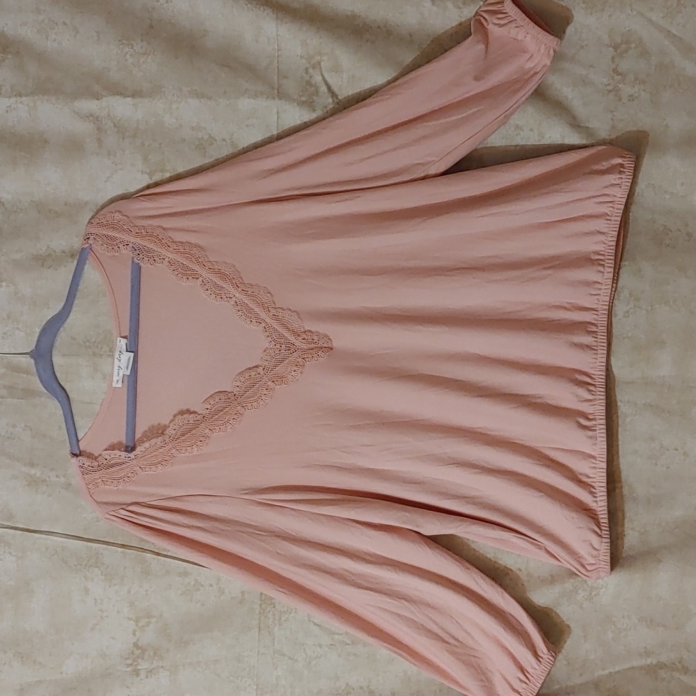 🫟3/$25🫟 romantic long sleeves dusty pink stretchy short blouse